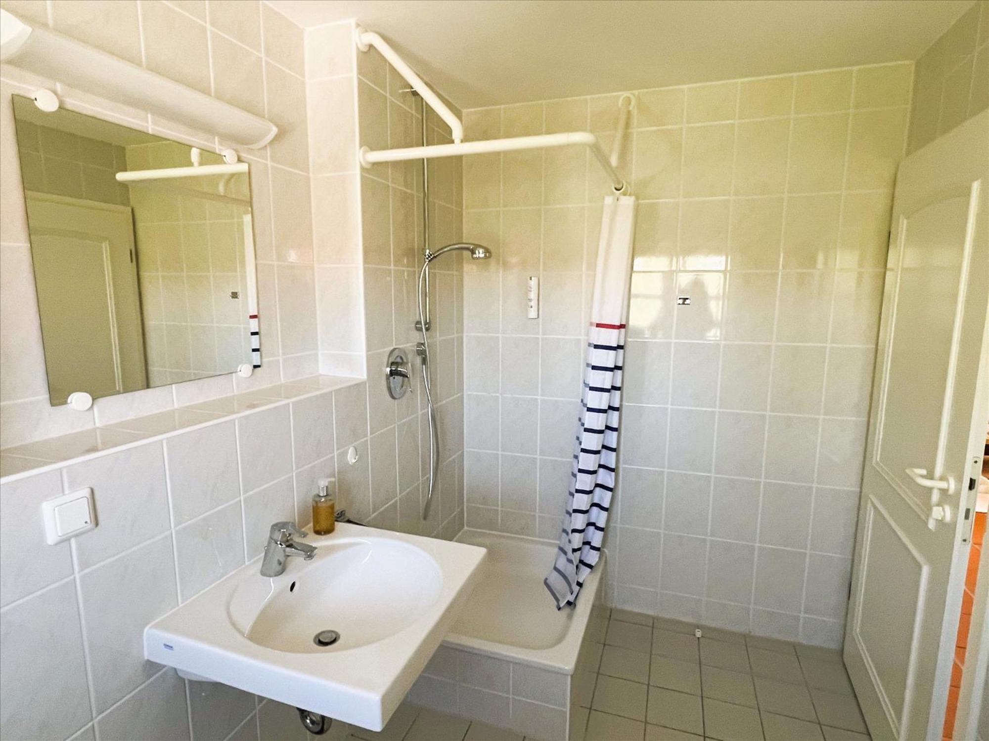 Feriendorf Rugana - Klassik Appartement Mit 1 Schlafzimmer D44 Dranske Luaran gambar